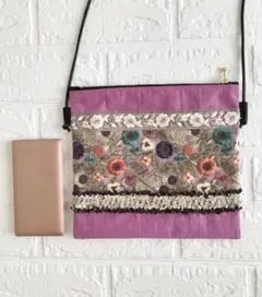 感謝値下げ❣️インド刺繍リボン＆ナイロンのポーチ/サコッシュ♡スマホショルダー