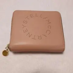 大特価【ステラマッカートニー】 折り財布　ロゴ ピンクベージュ　ラウンドジップ