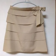 ベージュ タイトスカート リボン付き