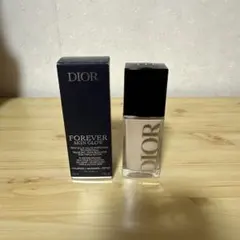 ディオールフォーエヴァーフルイドスキングロウONニュートラル
