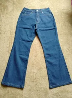 ブーツカットジーンズ　ブルー系