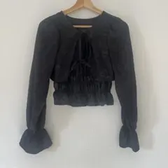 As know As Plus 黒トップス