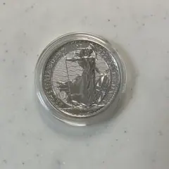 2023 ブリタニア 銀貨 1オンス .999純銀 コインケース付き - メルカリ