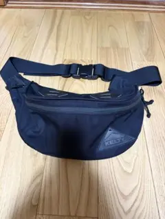 KELTY ボディバッグ ウエストポーチ ブラックのサムネイル