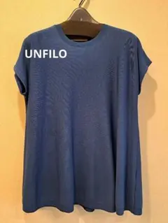 UNFILO ブルー 半袖 ニット カットソー Sサイズ 美品のサムネイル
