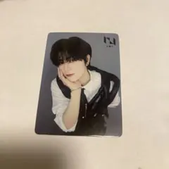 Item thumbnail for item e563fbc7-7ca5-42dd-8875-72e042a8c8bb