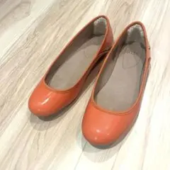 UGG アグ フラットシューズ　エナメル　オレンジ　23.0 美品　パンプス