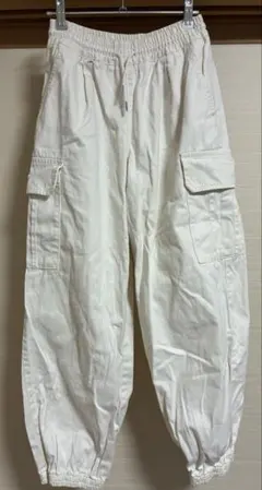 GU ホワイトカーゴパンツ　L（１６０センチ）