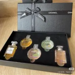 CHANEL ミニ香水 5点セット Amazon.co.jp: 【国内正規品・セット品】CHANEL シャネル No.5 EDP