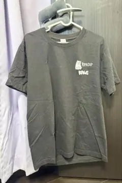 RIPNDIP とKAWS エルモと猫　Tシャツ Mサイズのサムネイル