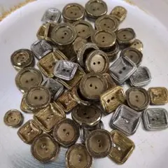 レトロ ボタン 大量
