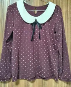 襟付き 赤紫色ドット柄トップス