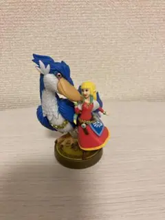 新品　amiibo ゼルダ&amp;ロフトバード　2個 Amazon.com: Nintendo Amiibo - Zelda & Loftwing - The Legend