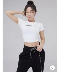 XEXYMIX クロップド丈 半袖Tシャツ ホワイト