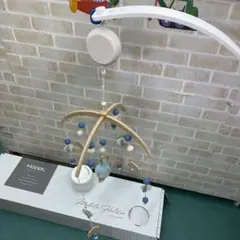 ホップル ベビーメリー オルゴール付き 気球 ホワイト
