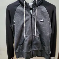 adidas フルジップパーカー グレー/ブラック