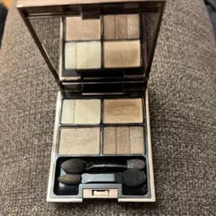 ルナソル　スリーディメンショナルアイズ　01 ナチュラルベージュ