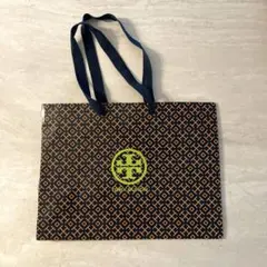 Item thumbnail for item 4cad3044-154b-4d31-b672-4304335b3adf