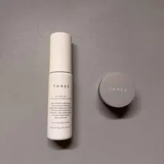 THREE ヴァーサタイル リップ マスク ＆ ミスト C ローション セットのサムネイル