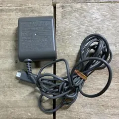 ニンテンドー純正品 DS lite ライト 充電器 ACアダプター
