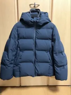 UNIQLO シームレスダウンパーカー