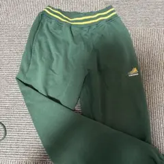 コンバース　緑　ズボン