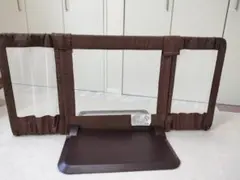 Item thumbnail for item e770558b-fedf-4a75-9ed3-3212f790d839