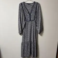 花柄ネイビーロングフレアワンピース