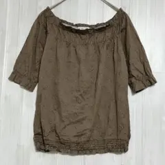 組曲　ボートネック 花柄刺繍ブラウス　オフショルダー　2 / M