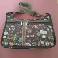 LeSportsac　ショルダーバッグ　美品！ 未使用に近い