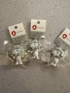 白 ミャクミャク PVC マスコット キーホルダー A B C ３種セット