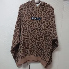 一度着用のみ ミルクフェド レオパード柄パーカー