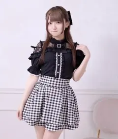 pium ハートリボンパフスリーブTシャツ ブラック×ピンク - メルカリ
