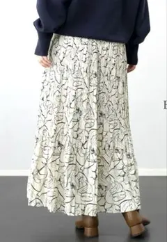 美品 Chez toi シェトワ 花柄プリーツロングスカート 白黒のサムネイル
