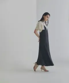 ナチュラルビューティーベーシック　Vネックキャミワンピース