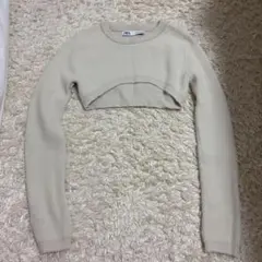 ZARA クリーム クロップドセーター 長袖 Mサイズ