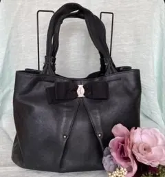 サルヴァトーレフェラガモ　ヴァラ❤︎リボントートバッグ　本革カーフレザー　黒A4