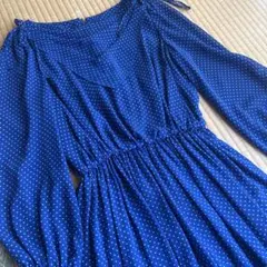 さ*♫様 青いドット柄バルーンスリーブワンピース