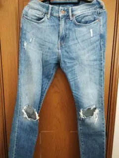 H&M SKINNY DENIM ダメージジーンズ 32/30のサムネイル