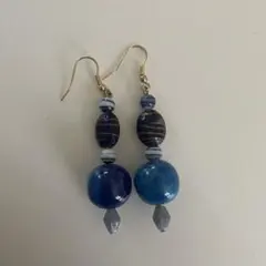 ハンドメイド 青系ビーズ ピアス