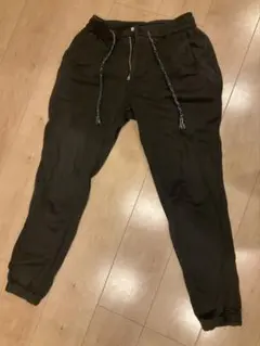 ホワイトマウンテニアリング カルゼ編 パンツ