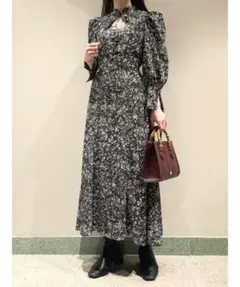 snidel Sustainableデコルテオープンバリエワンピース