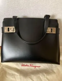 フェラガモ　トートバッグ