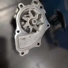自動車用 ウォーターポンプ 本体 AISIN トヨタのサムネイル