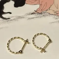 K18YG ねじりフープピアス