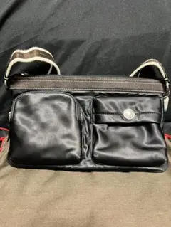 COACH ブラック ショルダーバッグ 2ポケット