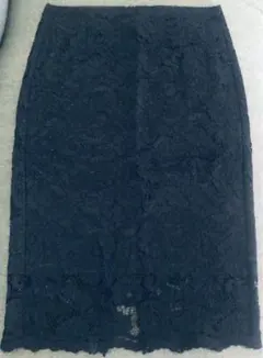 ユニクロ　エレガントブラックネイビーレースタイトスカート／フローラルデザイン