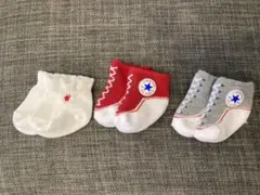 アカチャンホンポとCONVERSEのベビー靴下セット