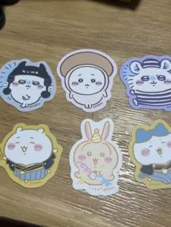 ちいかわステッカー　ダイカット　うさぎ　ハチワレ　モモンガ