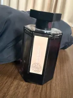 L'ARTISAN PARFUMEUR メモワール ド ローズ オードパルファムのサムネイル
